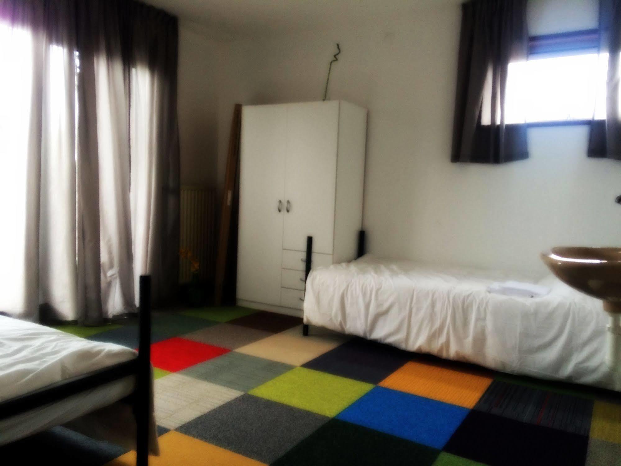 The Budget Hotel Hazerswoude-Rijndijk Exteriör bild