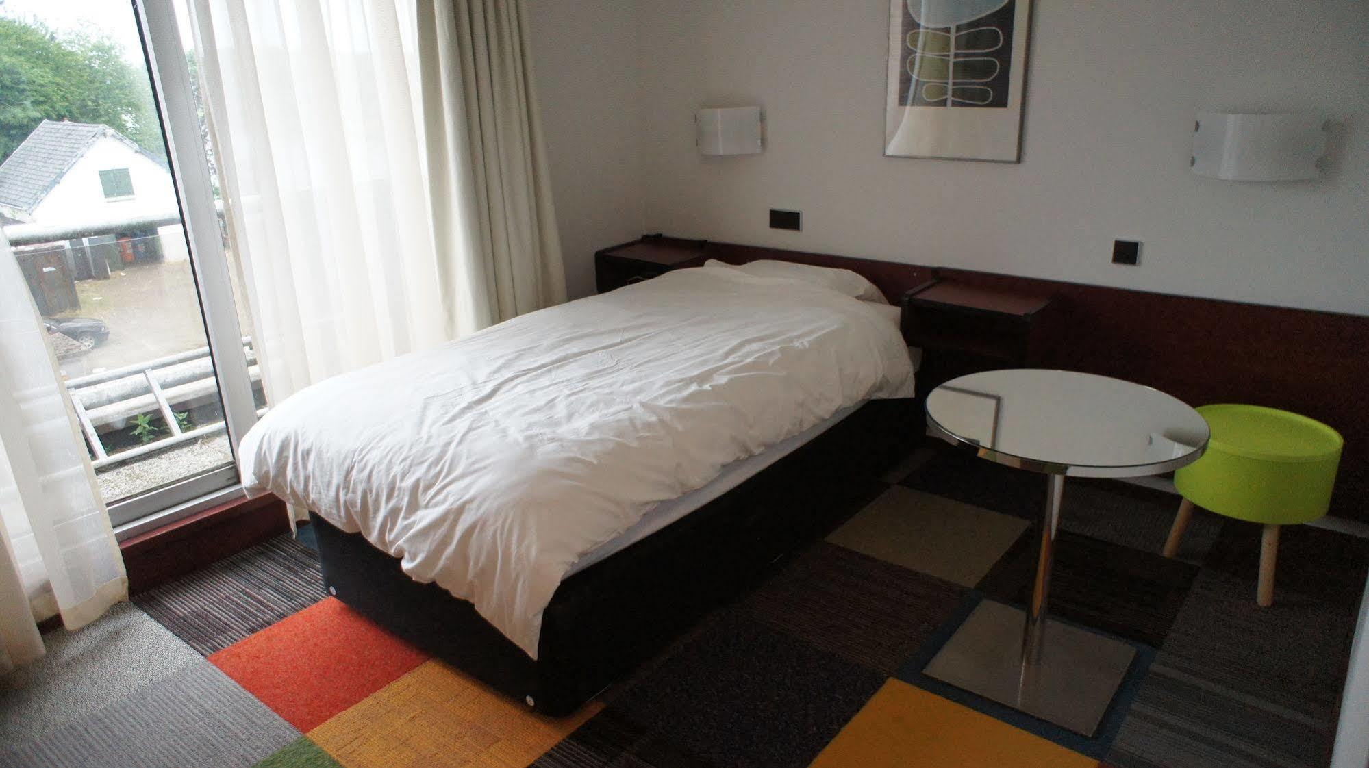 The Budget Hotel Hazerswoude-Rijndijk Exteriör bild
